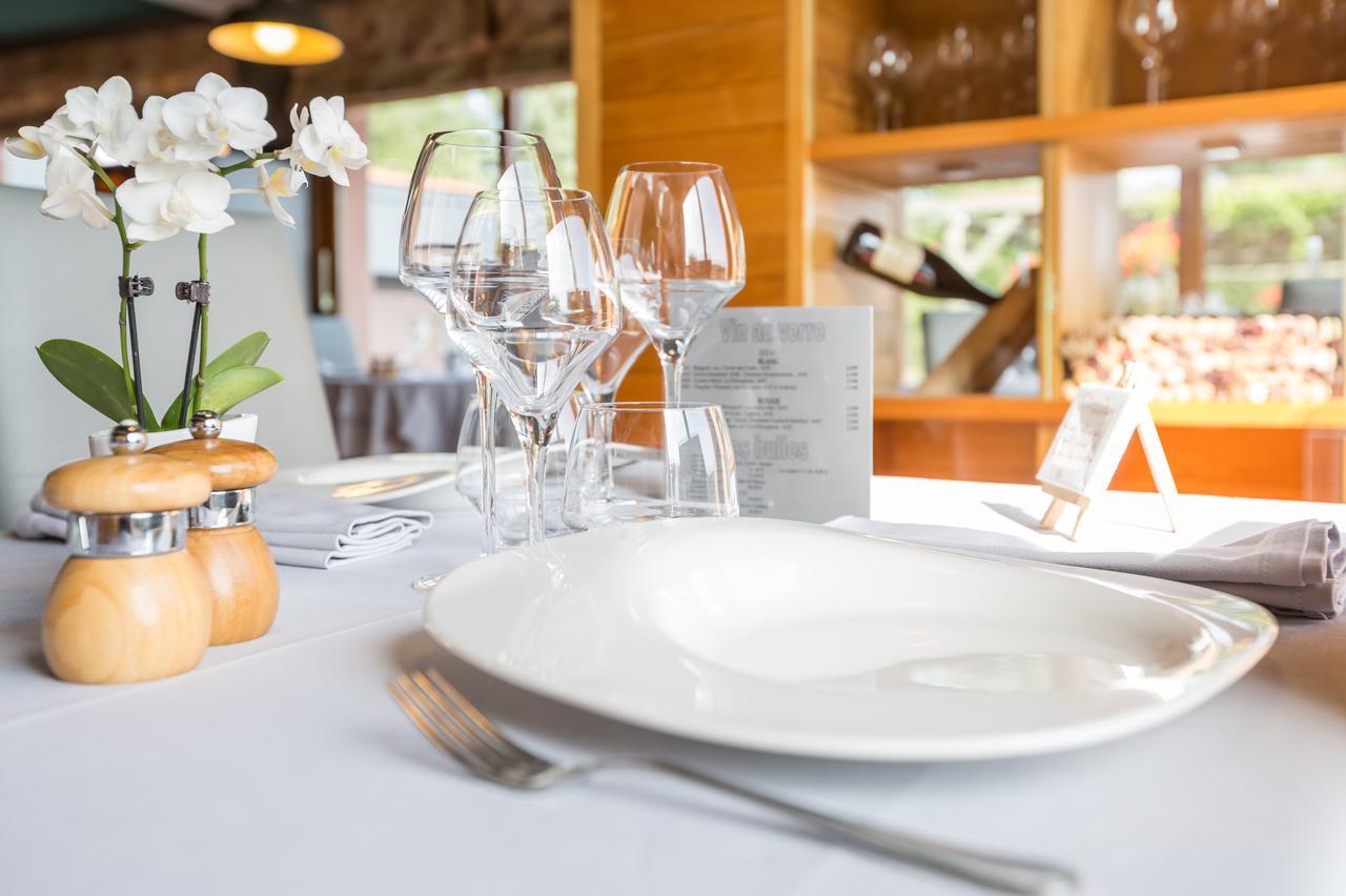 Logis Hotel Restaurant La Tour Dunieres Exterior foto